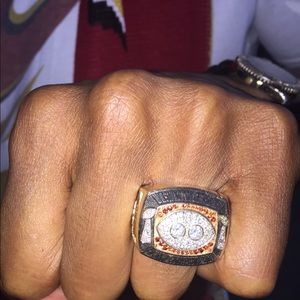 Meet your Posher, Tony